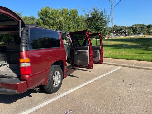 Used 2003 GMC Yukon XL Denali AWD/4WD image 6