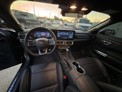 Used 2024 Ford Mustang GT Premium w/ GT Performance Package RWD image 18