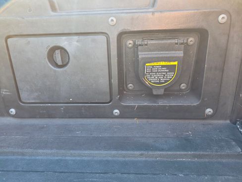 Used 2012 Toyota Tacoma PreRunner w/ TRD Sport Pkg image 15