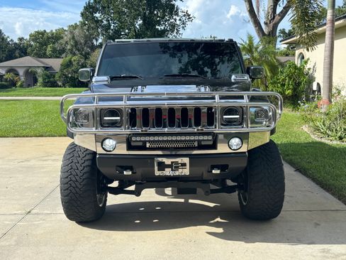 Used 2005 HUMMER H2 SUT w/ Preferred Equipment Group AWD/4WD image 12