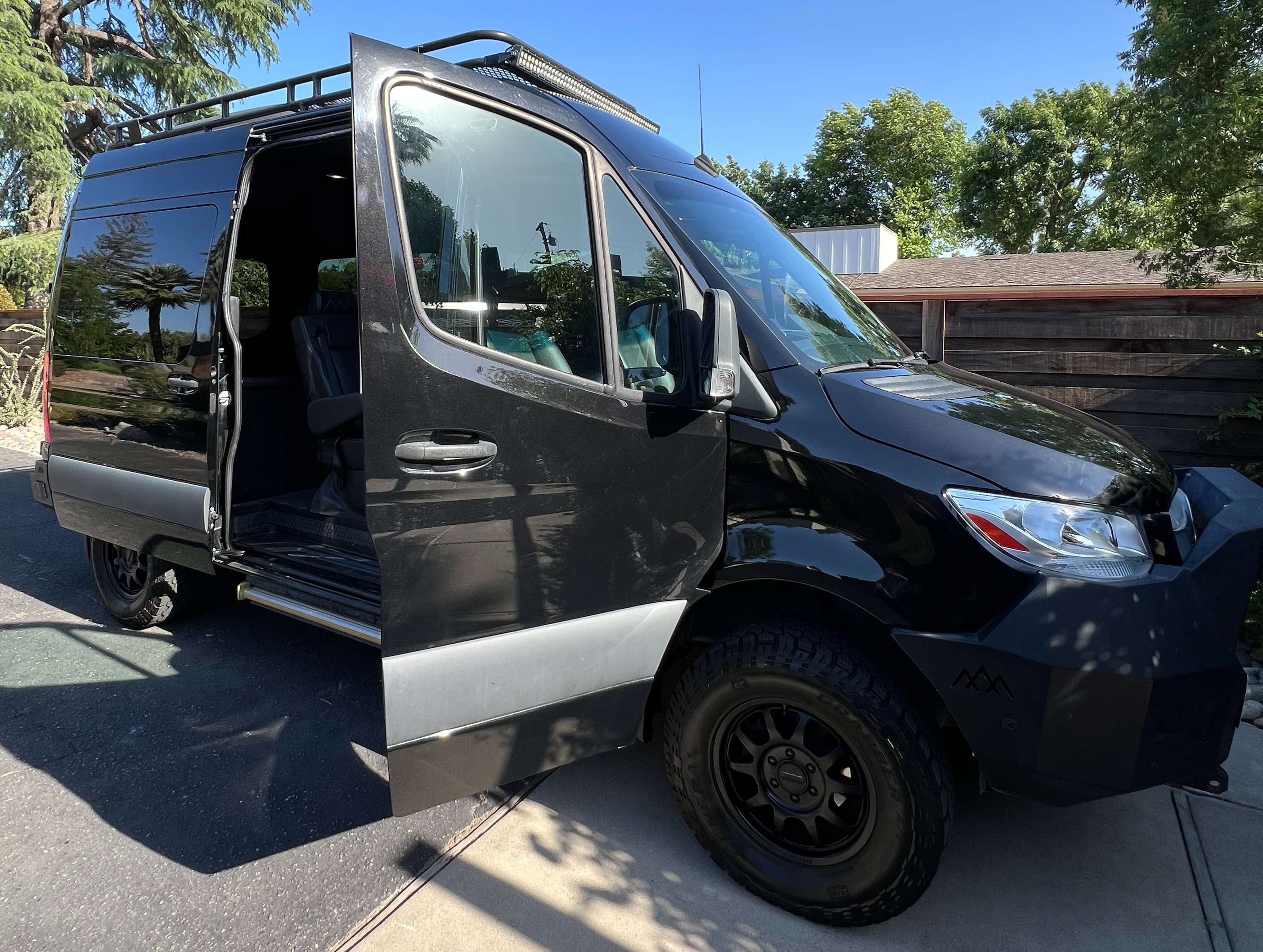 Used 2019 Mercedes-Benz Sprinter 2500 image 14