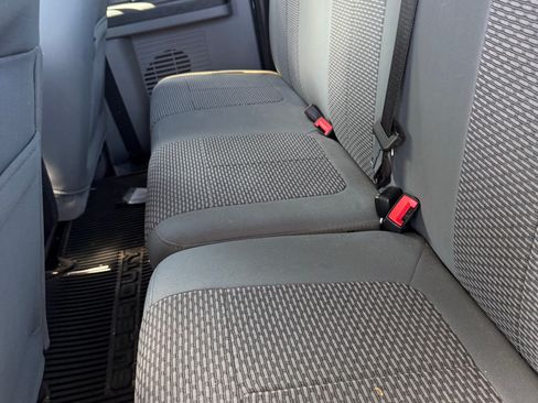 Used 2011 Ford F250 XLT w/ XLT Interior Pkg AWD/4WD image 14