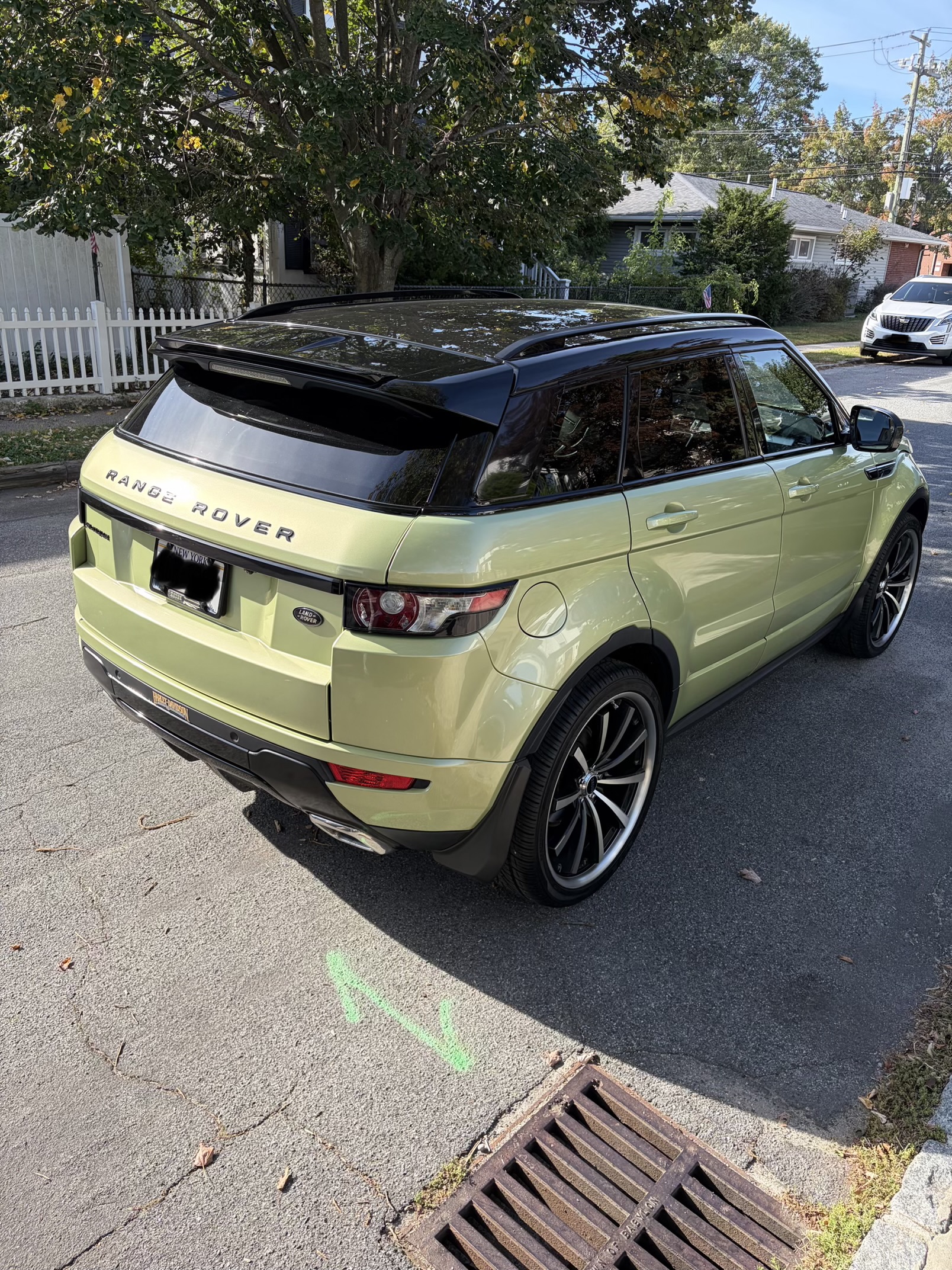 Used 2012 Land Rover Range Rover Evoque Dynamic AWD/4WD image 4