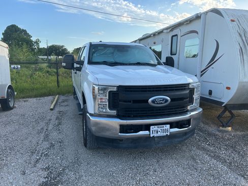 Used 2019 Ford F250 XL w/ Power Equipment Group AWD/4WD image 1