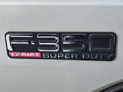 Used 2004 Ford F350 Lariat image 17