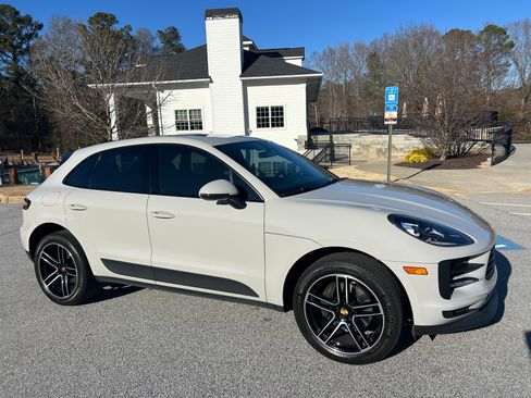 Used 2019 Porsche Macan Sport Edition image 23