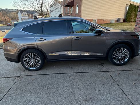 Used 2022 Acura MDX SH-AWD w/ Advance Package image 6