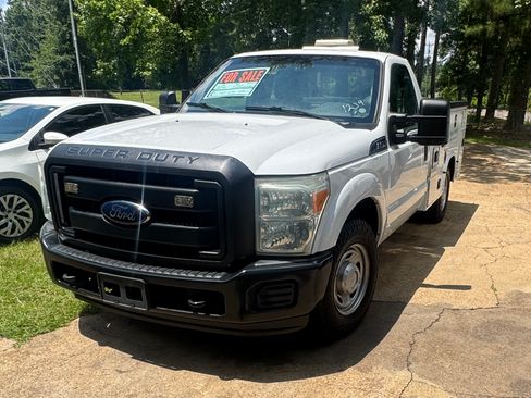 Used 2016 Ford F250 XL RWD image 4
