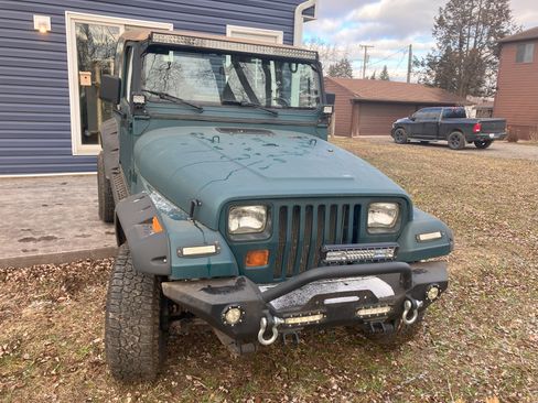 Used 1994 Jeep Wrangler SE image 1