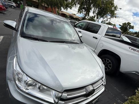 Used 2019 Toyota Highlander LE FWD image 8