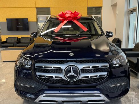 Used 2022 Mercedes-Benz GLS 450 450 4MATIC Sport Utility 4D image 9