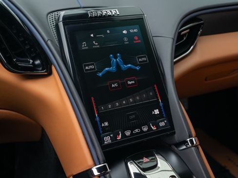 Used 2023 Ferrari Roma image 25