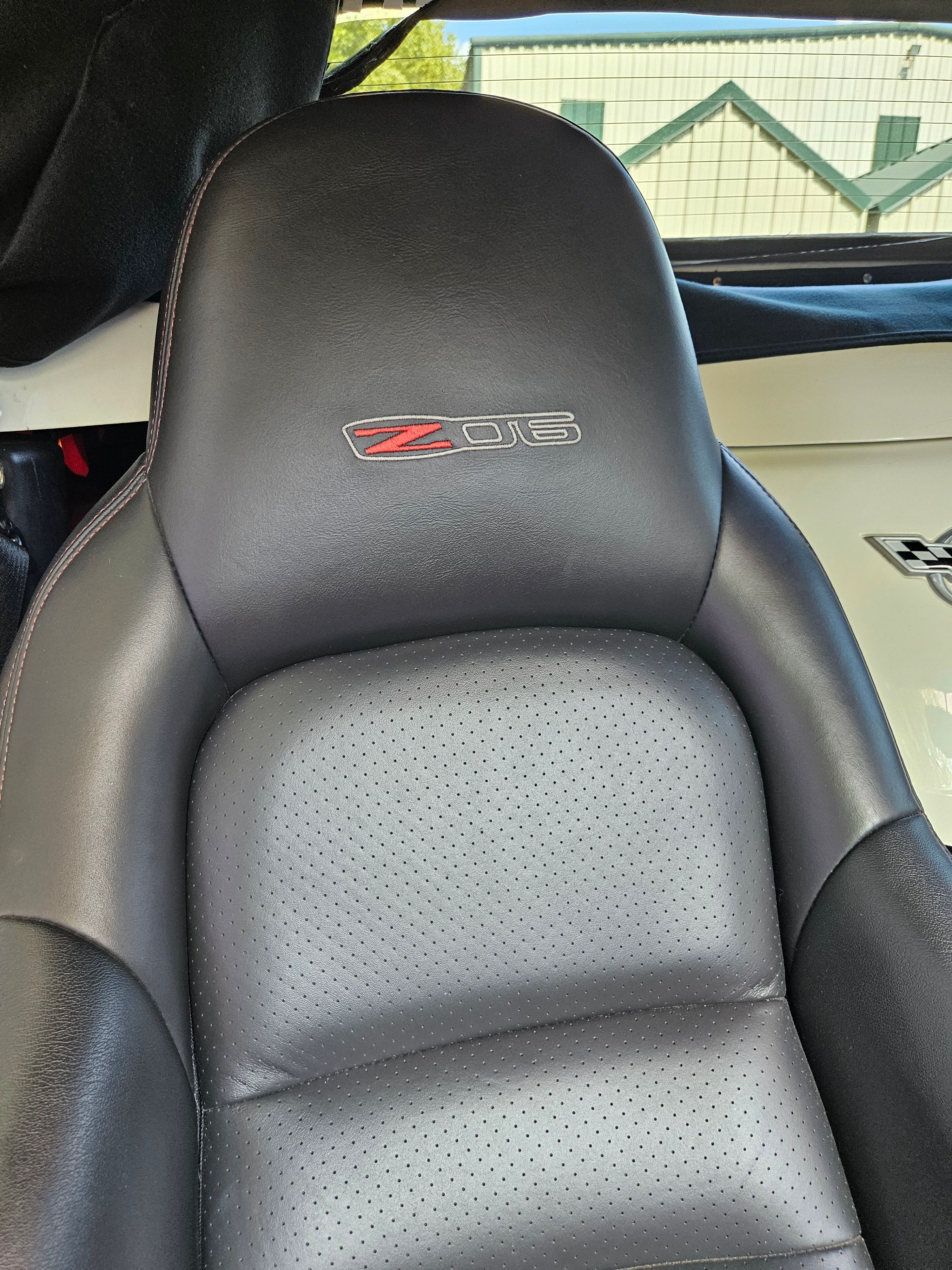 Used 2003 Chevrolet Corvette Convertible w/ Preferred Equipment Group1 RWD image 13