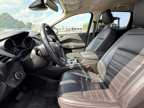 Used 2019 Ford Escape SEL AWD/4WD image 6