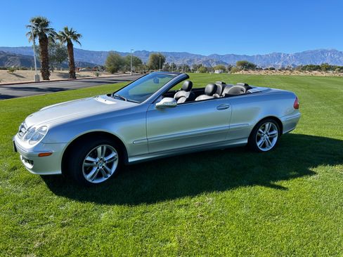 Used 2007 Mercedes-Benz CLK 350 Cabriolet image 1