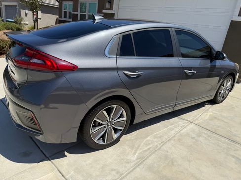 Used 2019 Hyundai Ioniq Limited w/ Ultimate Package 02 FWD image 5
