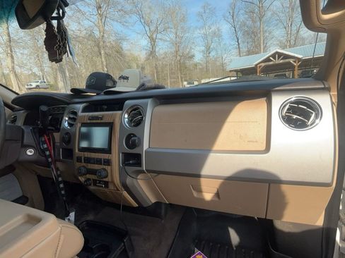 Used 2011 Ford F150 Lariat w/ Lariat Plus Pkg AWD/4WD image 4