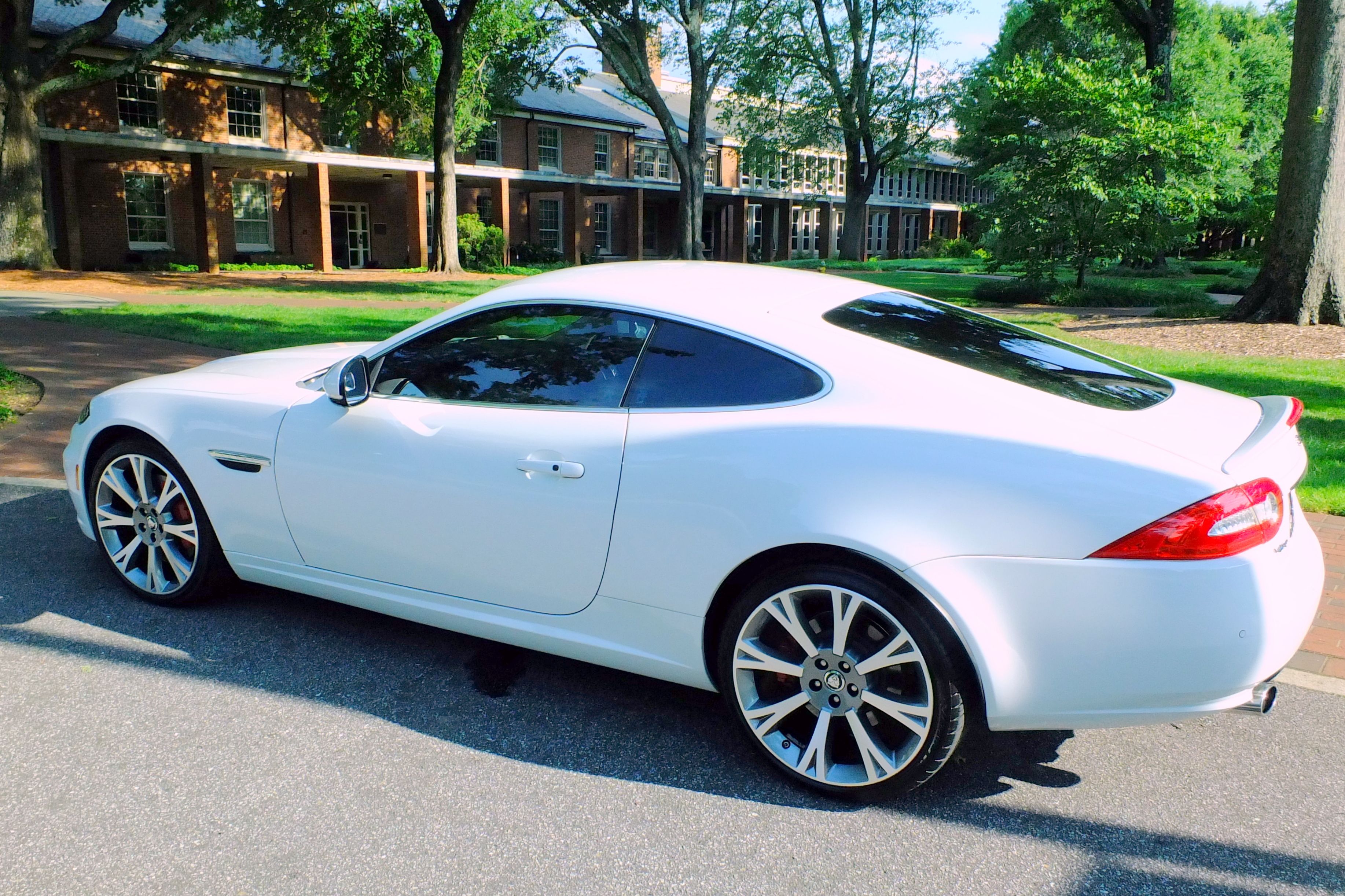 Used 2013 Jaguar XK Coupe RWD image 4