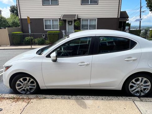 Used 2018 Toyota Yaris iA FWD image 6