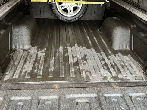 Used 2002 Chevrolet S10 Pickup LS w/ LS Preferred Equipment Group image 6