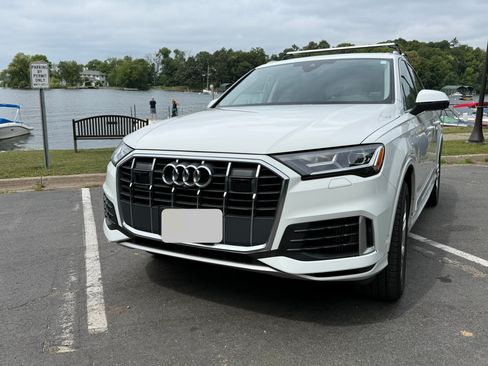 Used 2022 Audi Q7 3.0T Premium Plus w/ Premium Plus Package AWD/4WD image 5