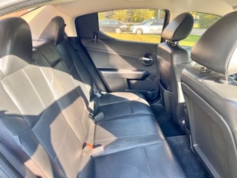 Used 2009 Dodge Avenger SXT w/ Premium Convenience Group image 2
