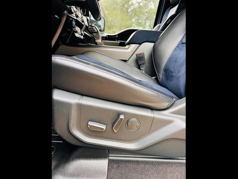 Used 2019 Ford F150 Raptor w/ Equipment Group 802A Luxury image 18