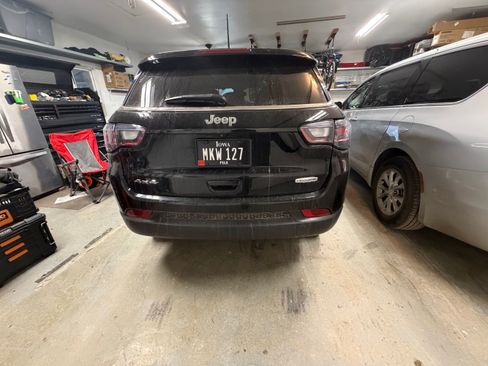 Used 2022 Jeep Compass Latitude w/ Sun and Sound Group image 6