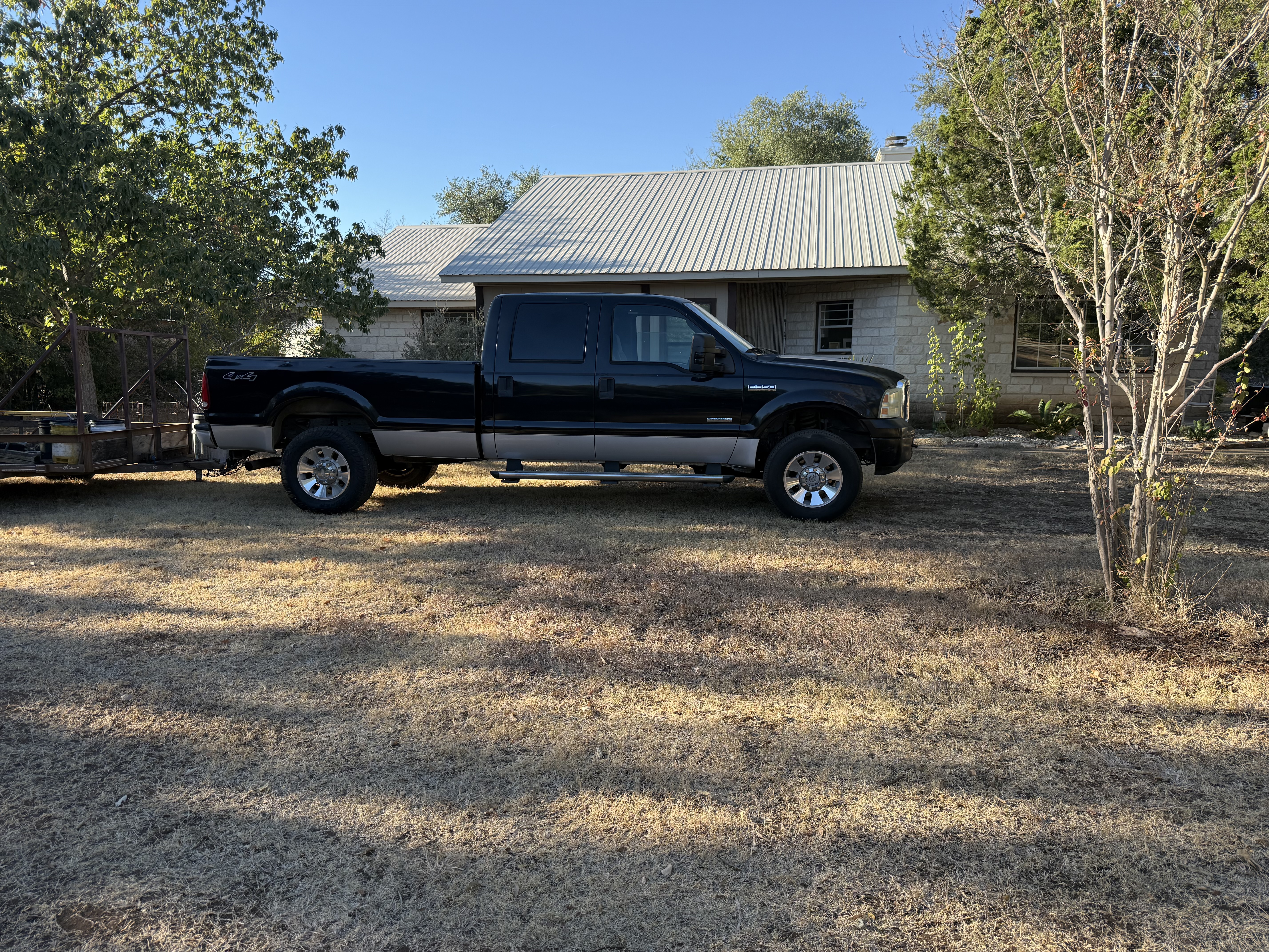 Used 2006 Ford F350 Lariat AWD/4WD image 1