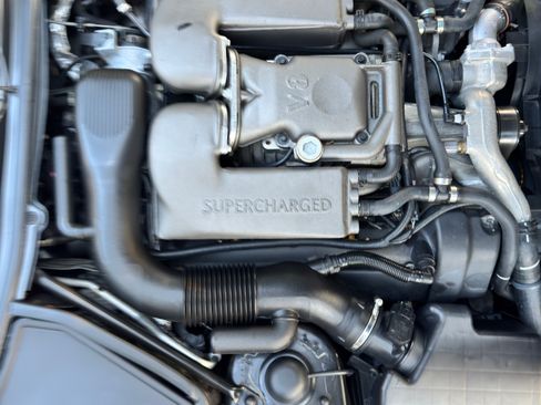 Used 2000 Jaguar XK8 Convertible image 17