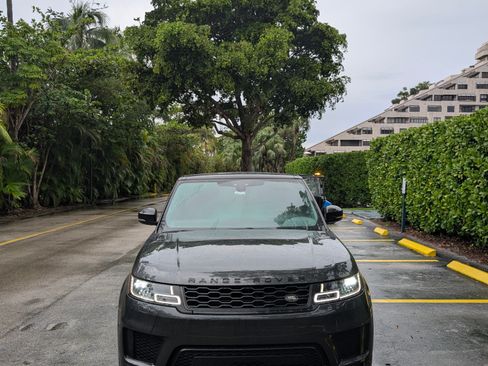 Used 2022 Land Rover Range Rover Sport HST image 5
