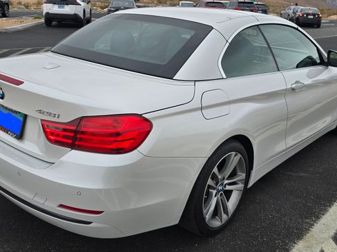 Used 2016 BMW 428i xDrive Convertible AWD/4WD image 10