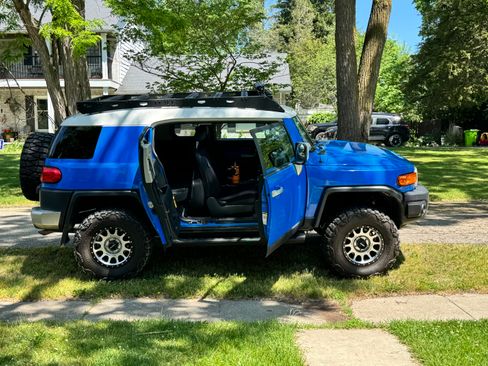 Used 2007 Toyota FJ Cruiser 4WD image 8