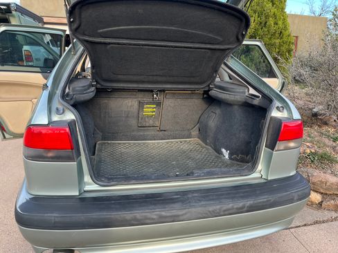 Used 2002 Saab 9-3 SE image 17