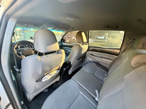 Used 2013 Toyota Tacoma PreRunner w/ TRD Sport Pkg RWD image 8