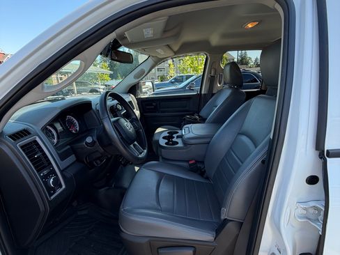 Used 2019 RAM 1500 ST AWD/4WD image 12