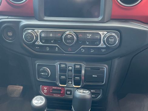 Used 2019 Jeep Wrangler Unlimited Rubicon image 9