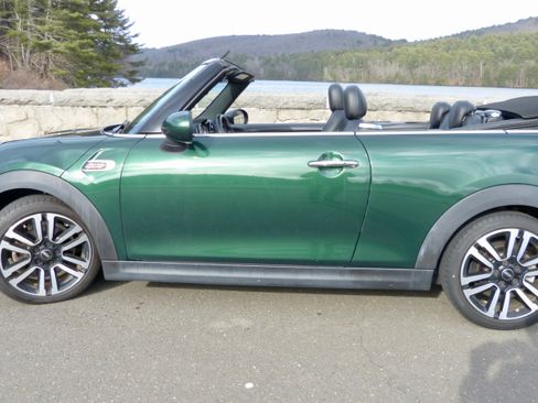 Used 2019 MINI Cooper S image 23