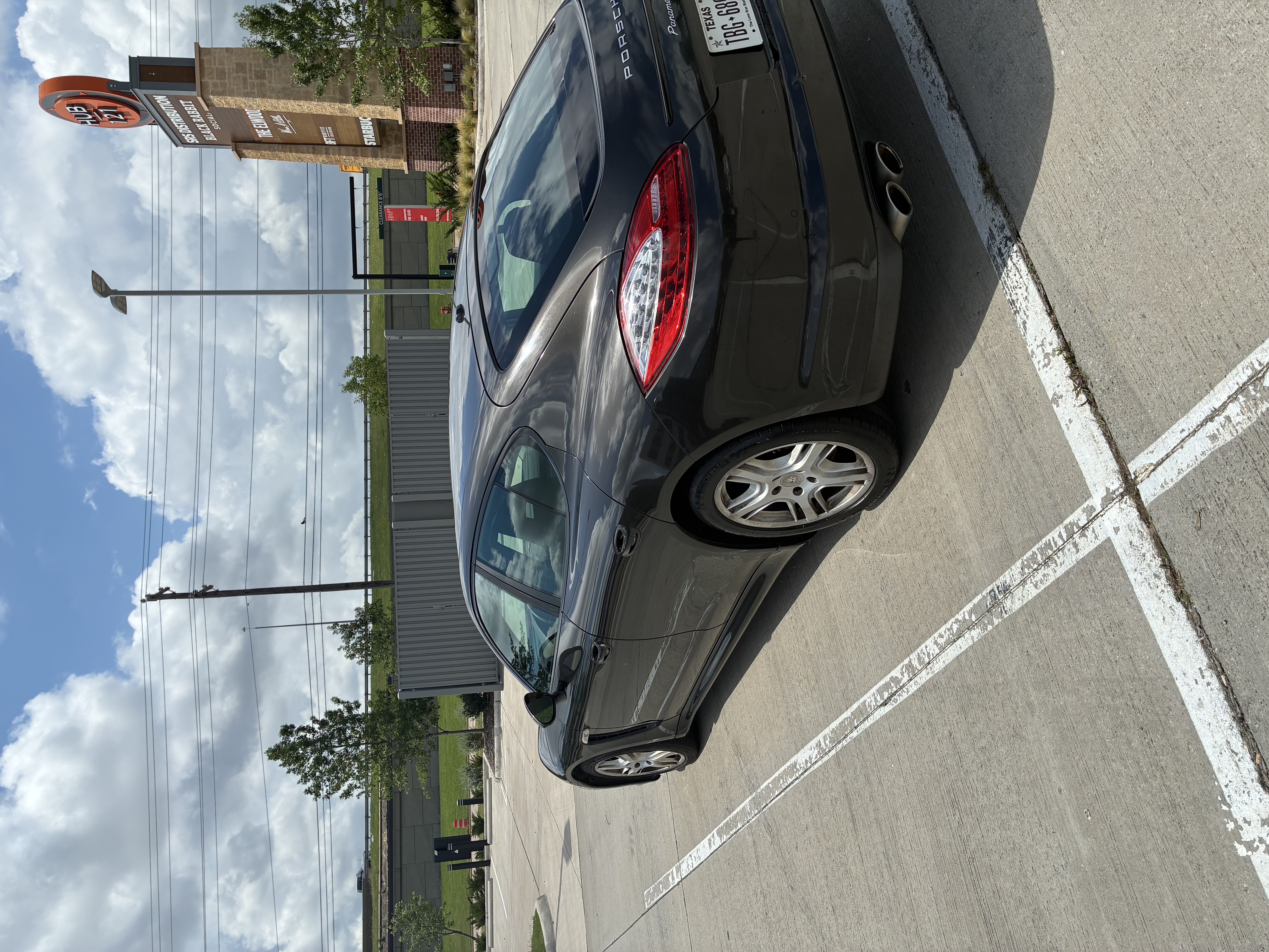 Used 2011 Porsche Panamera S RWD image 6