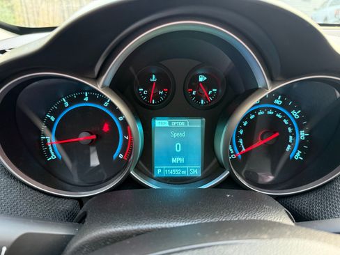 Used 2014 Chevrolet Cruze LT w/ All-Star Edition image 25