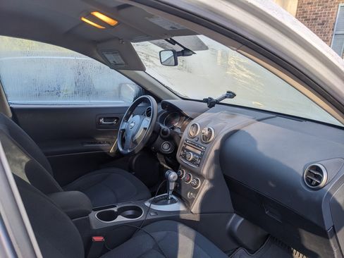 Used 2014 Nissan Rogue S image 5