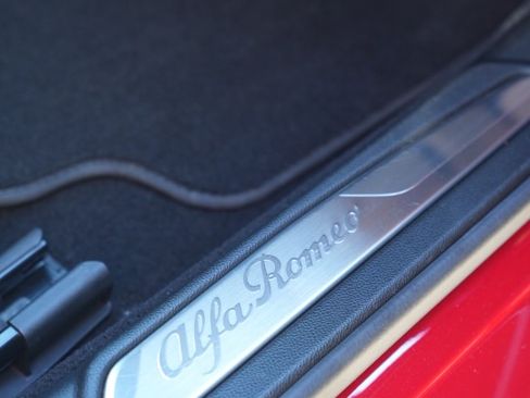 Used 2023 Alfa Romeo Giulia Veloce image 10