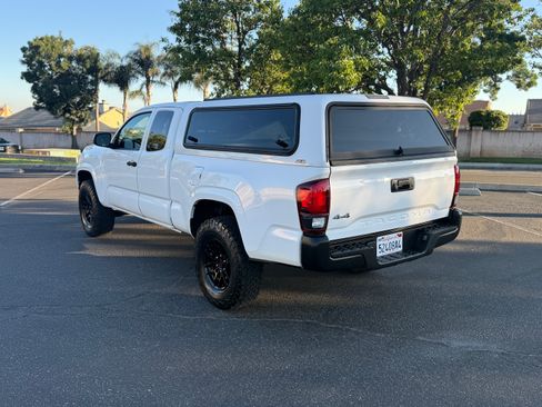 Used 2019 Toyota Tacoma SR image 22