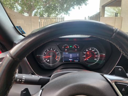 Used 2020 Chevrolet Camaro LT image 8