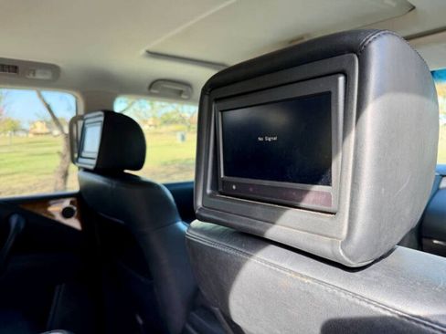 Used 2014 INFINITI QX80 4WD w/ Deluxe Touring Package image 13