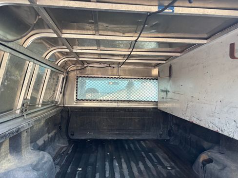 Used 2006 Ford F250 XL image 19