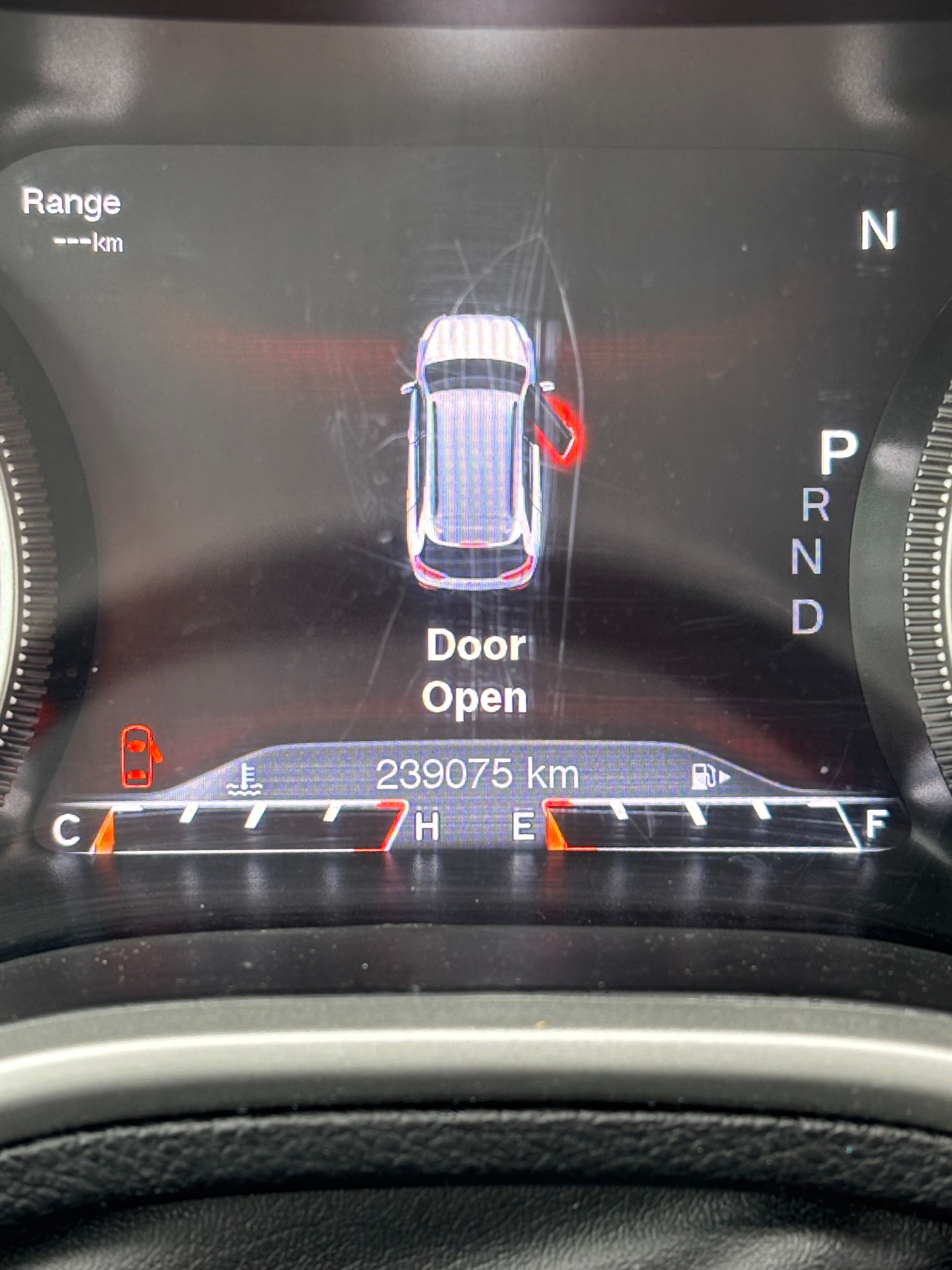 Used 2015 Jeep Cherokee Trailhawk w/ Leather Interior Group AWD/4WD image 16