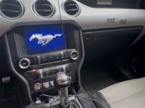 Used 2022 Ford Mustang GT Premium w/ Equipment Group 401A RWD image 10