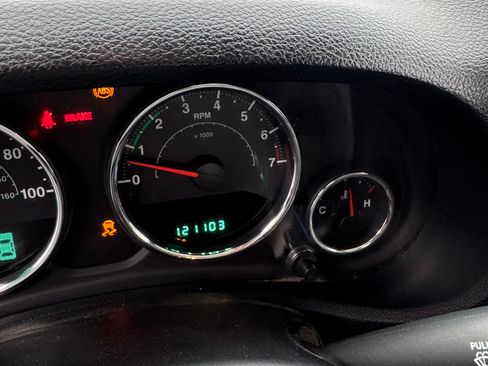 Used 2012 Jeep Wrangler Sport image 9