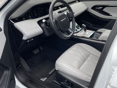 Used 2020 Land Rover Range Rover Evoque SE AWD/4WD image 9